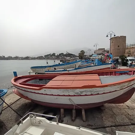 Gasthuis Mondello Bed&beach